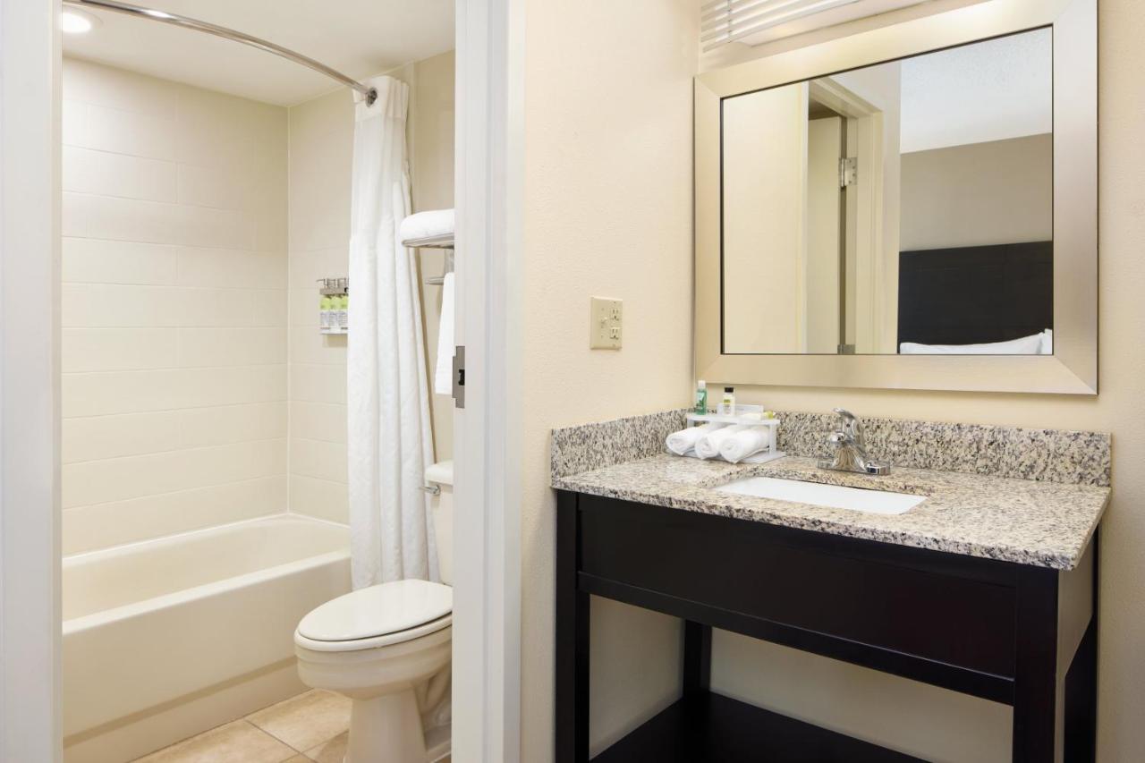 Holiday Inn Express & Suites Alpharetta By Ihg Exteriör bild
