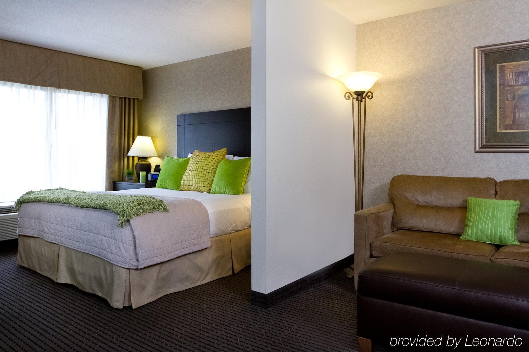 Holiday Inn Express & Suites Alpharetta By Ihg Rum bild