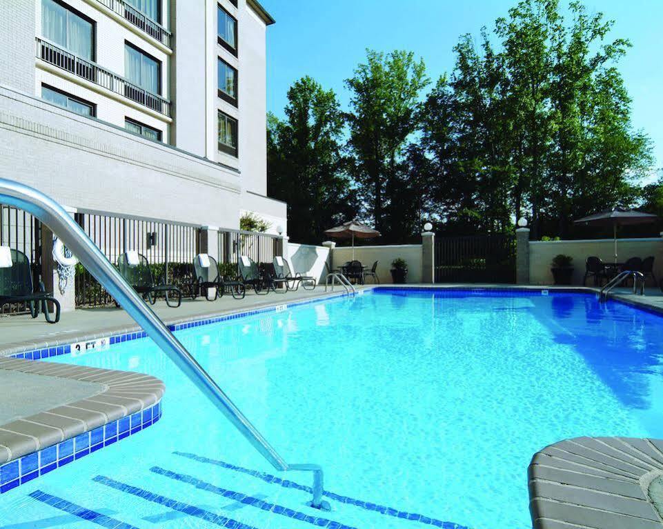 Holiday Inn Express & Suites Alpharetta By Ihg Exteriör bild
